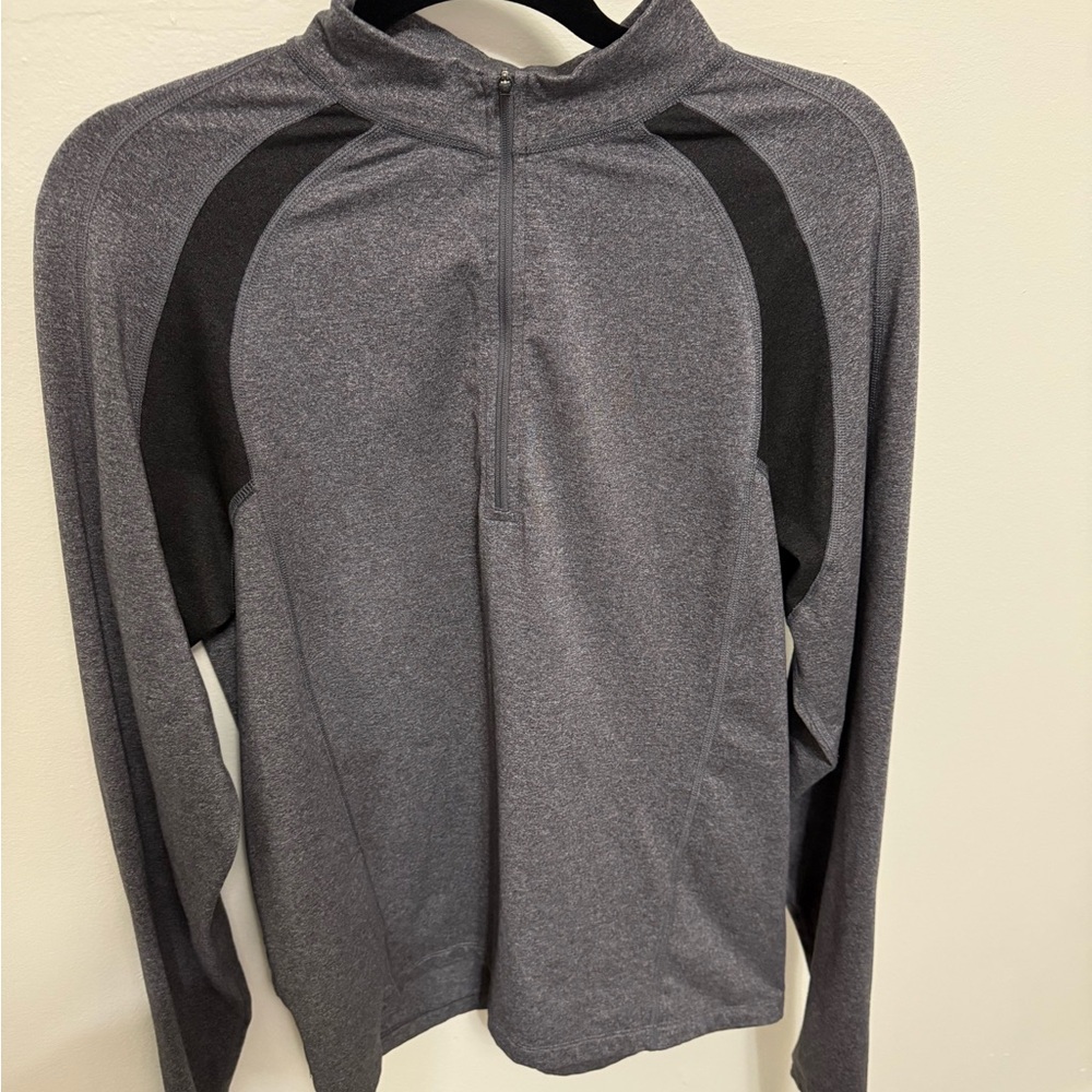 Men’s Avia Heather Gray and Black Pullover